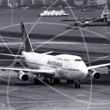 VH-INK - Boeing 747 at Kai Tak Hong Kong in 1997